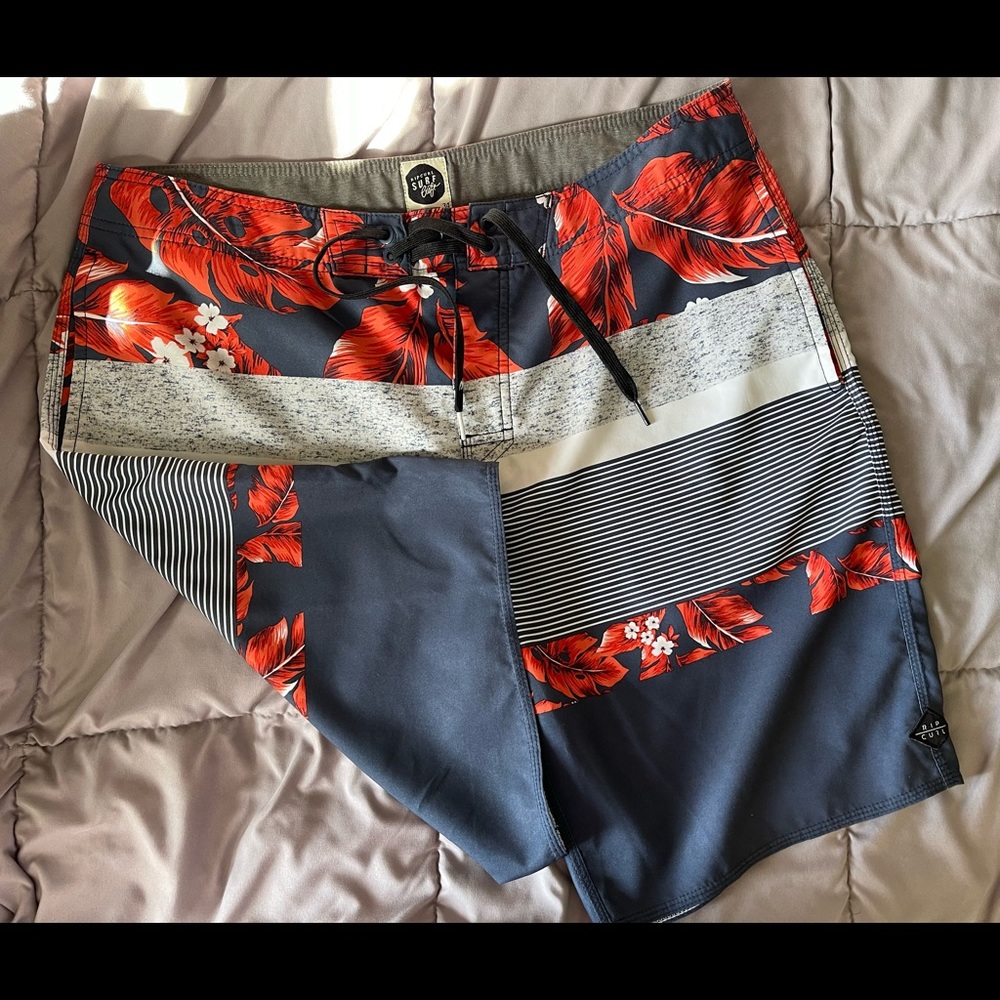 Rip Curl Surf Board Shorts Swim Trunks, size 34.